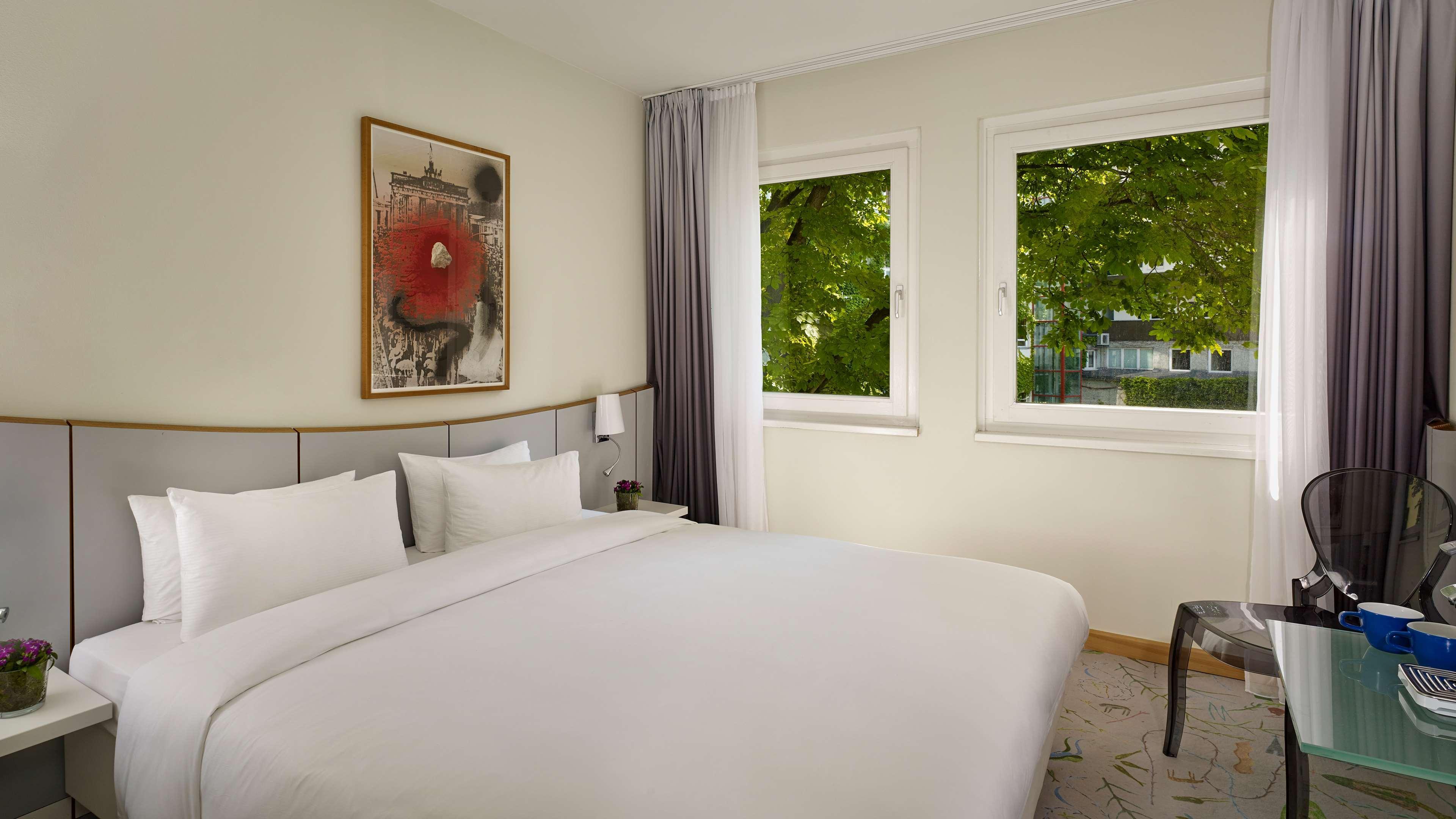 Radisson Red Berlin Kudamm Hotel Exterior foto